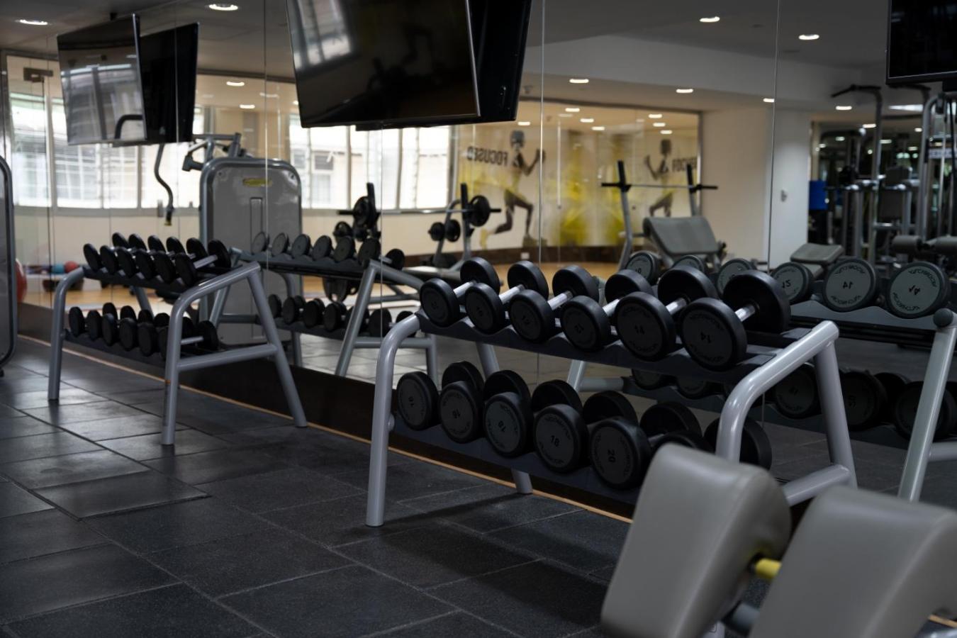 עמאן The Abdali Boulevard Hotel מראה חיצוני תמונה The gym at the University of Westminster