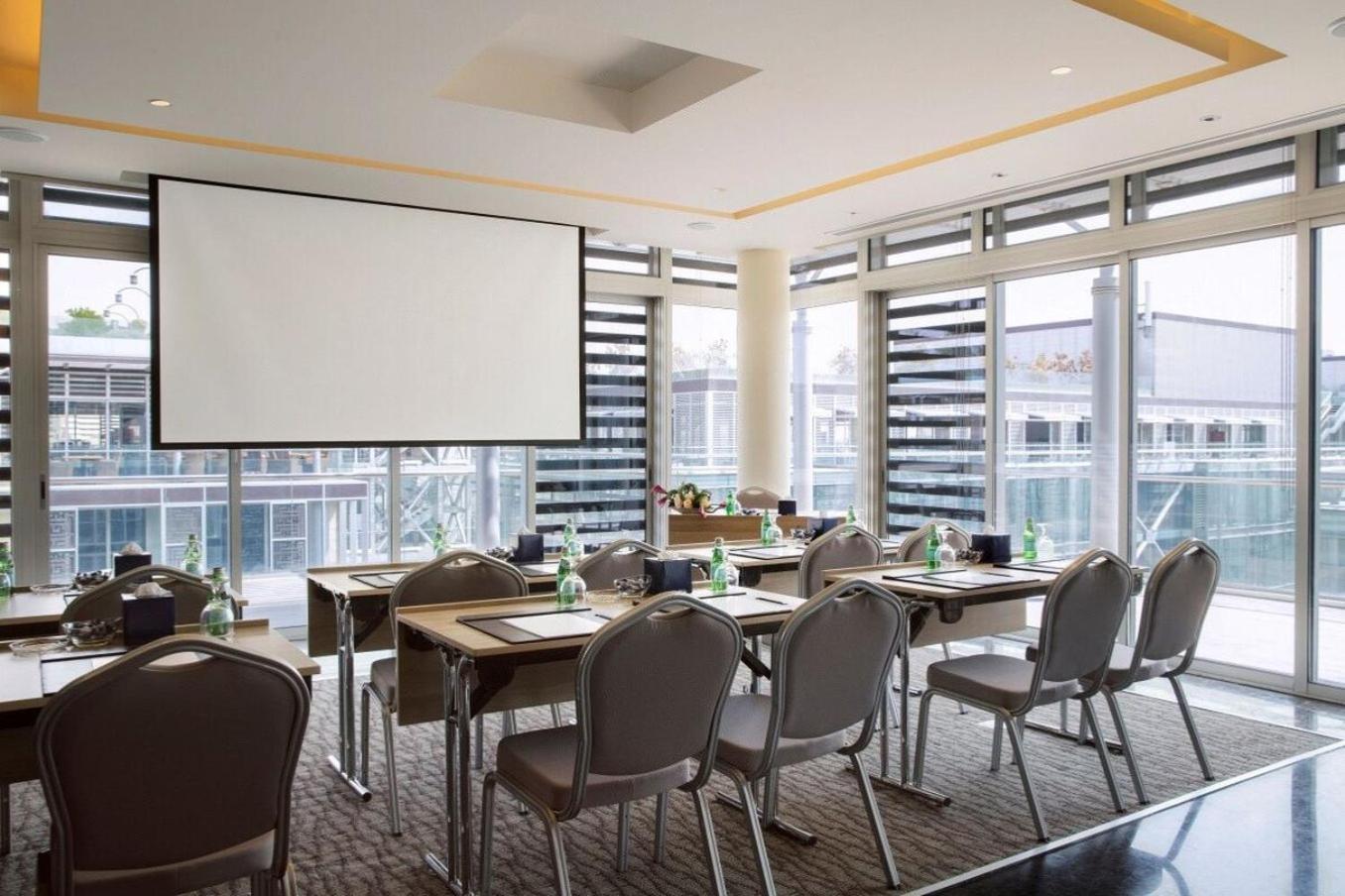 עמאן The Abdali Boulevard Hotel מראה חיצוני תמונה Meeting room