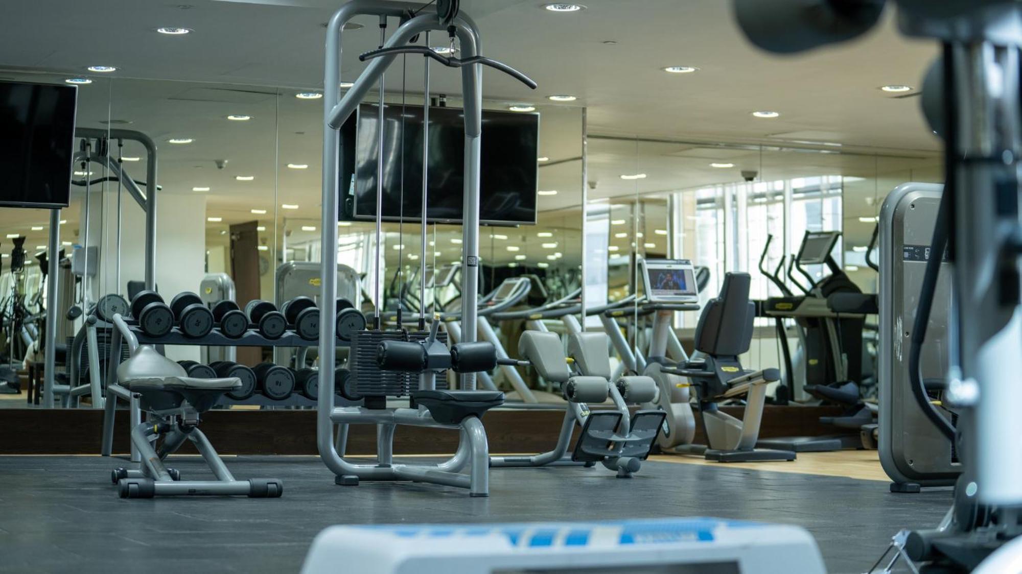 עמאן The Abdali Boulevard Hotel מראה חיצוני תמונה The gym at the hotel