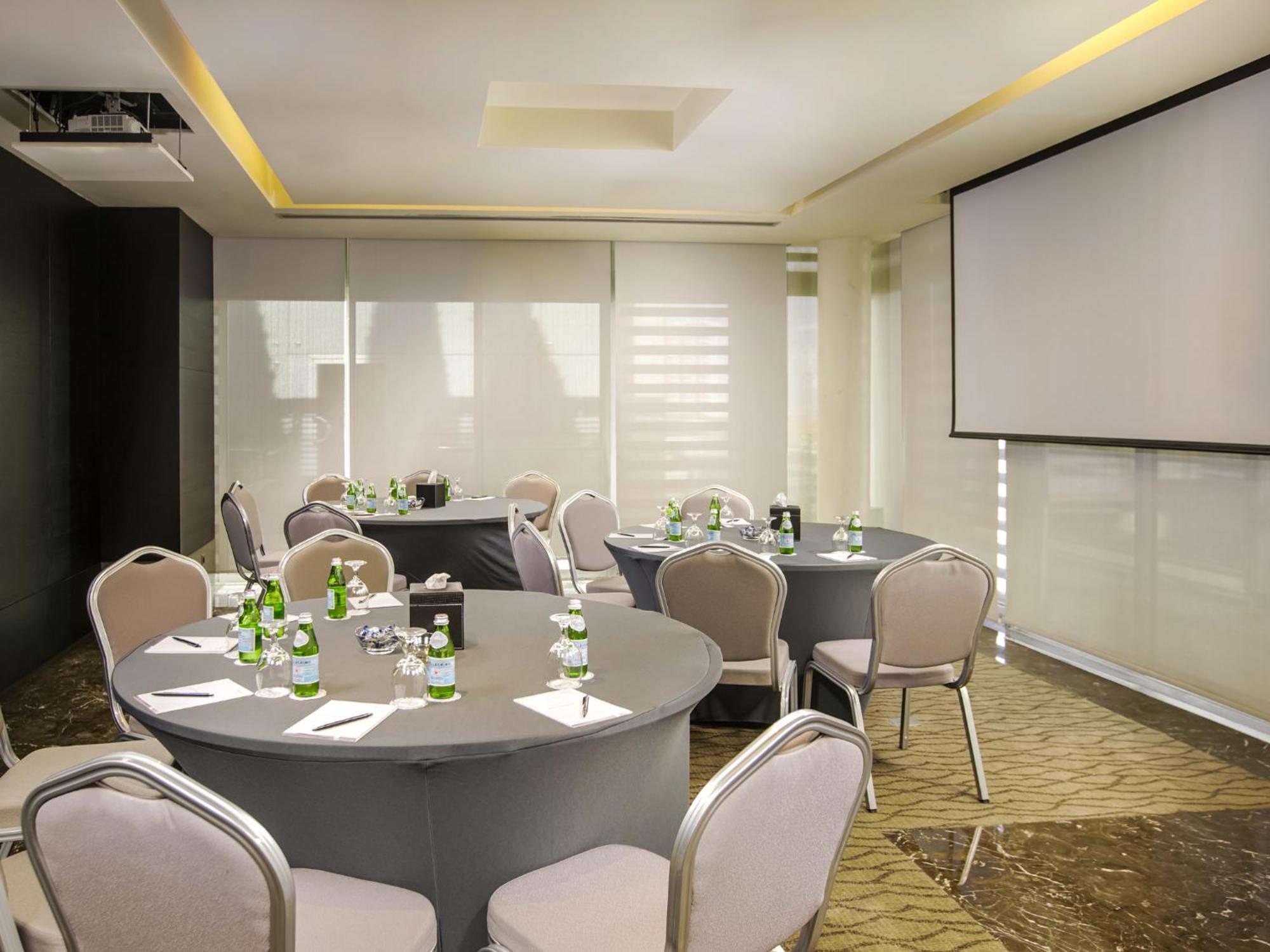 עמאן The Abdali Boulevard Hotel מראה חיצוני תמונה Meeting room